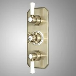 Hudson Reed Elizabeth Miscelatore Doccia Triplo A 2 Vie - Design Tradizionale Ad Incasso - Ottone Solido Color Oro Spazzolato E Bianco - 280 X 120mm